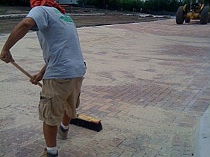 Spreading of the joint fill
